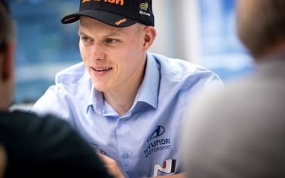 Óvatosságra inti Tanak az észt szervezőket