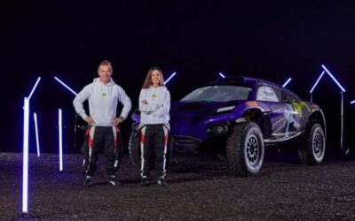 Lewis Hamilton csapatában folytatja Sebastien Loeb