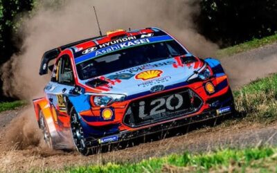 Neuville nyert Evans életben tartotta bajnoki reményeit